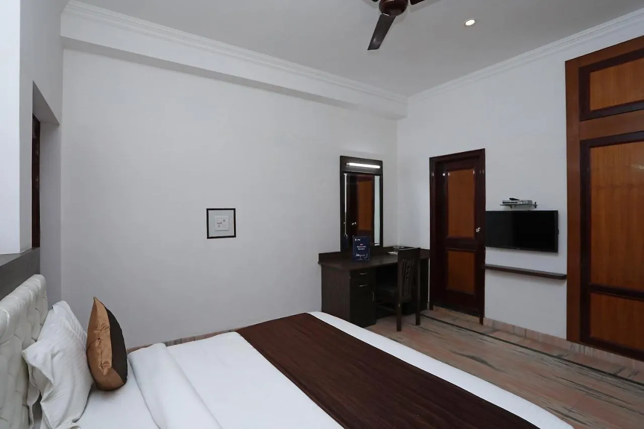 Hotel Marc Royal Agra   Agra (Uttar Pradesh)
