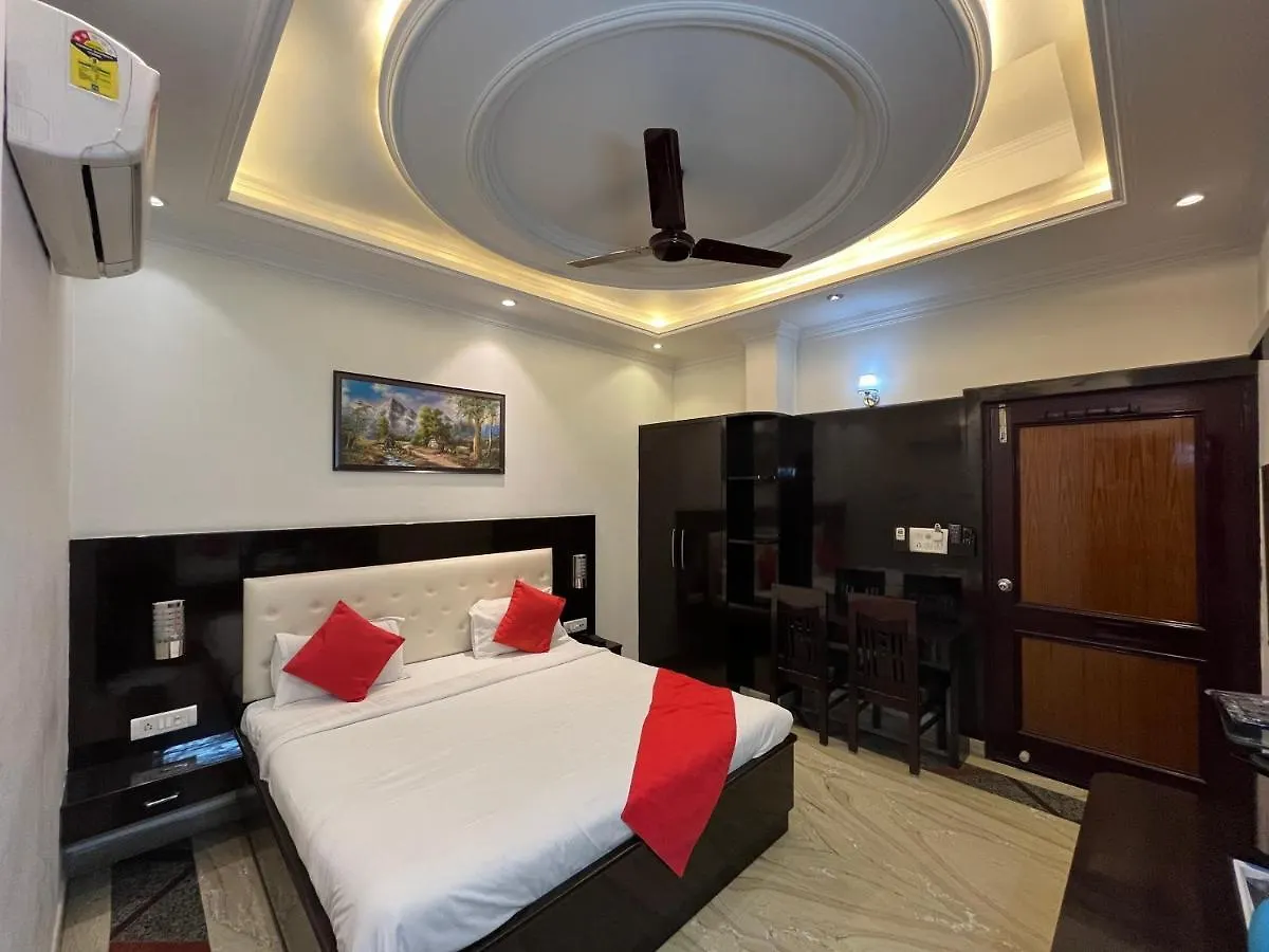 Hotel Marc Royal Agra