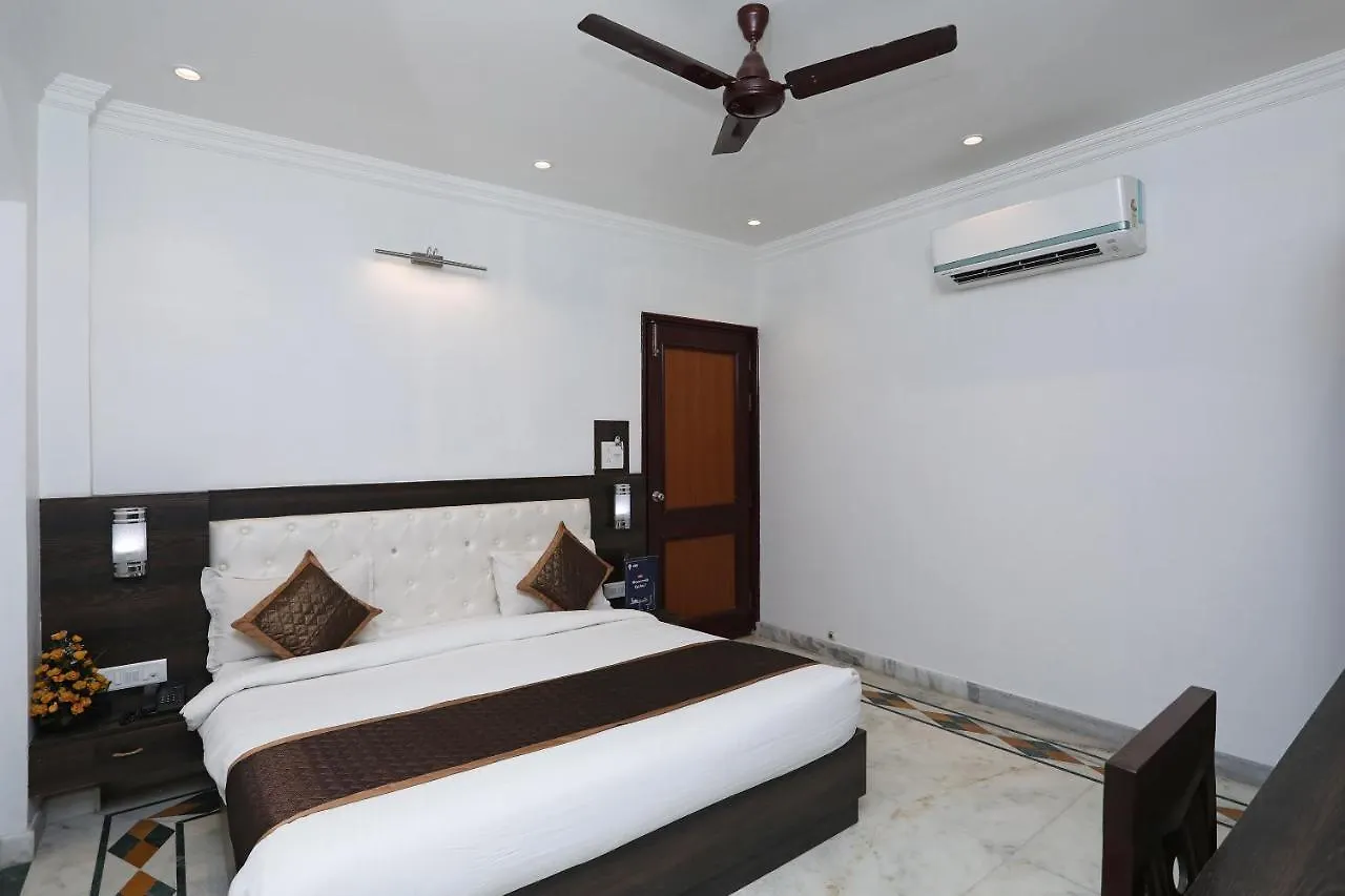 Hotel Marc Royal Agra