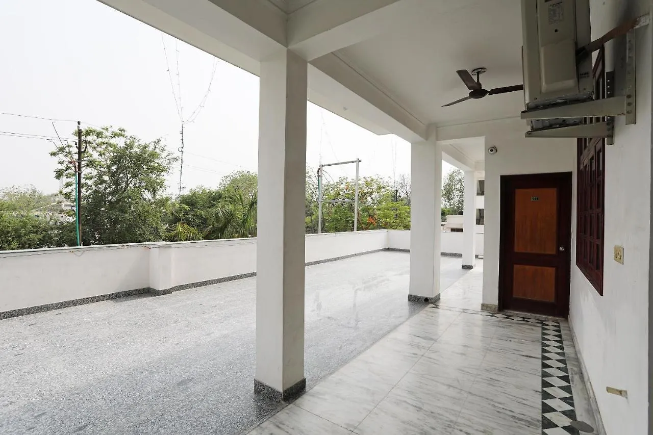 Hotel Marc Royal Agra