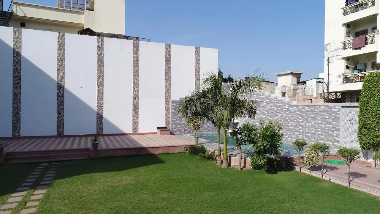 Hotel Marc Royal Agra