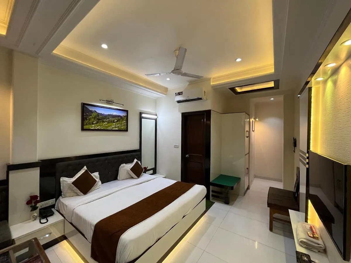 Hotel Marc Royal Agra